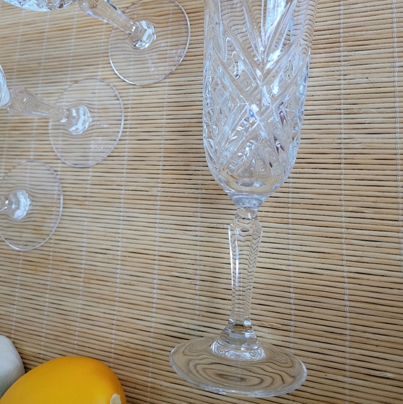 Crystal Champagne Glasses Set of 4 *NWT* - Picture 9 of 10